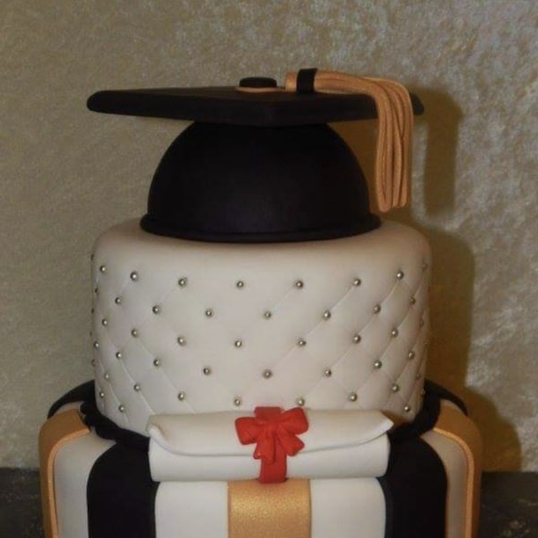 Graduation Cap and Diploma Fondant Cake Toppers