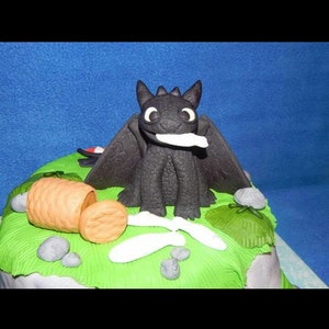 Toothless How to Train Your Dragon 6 piece Cake Topper Set