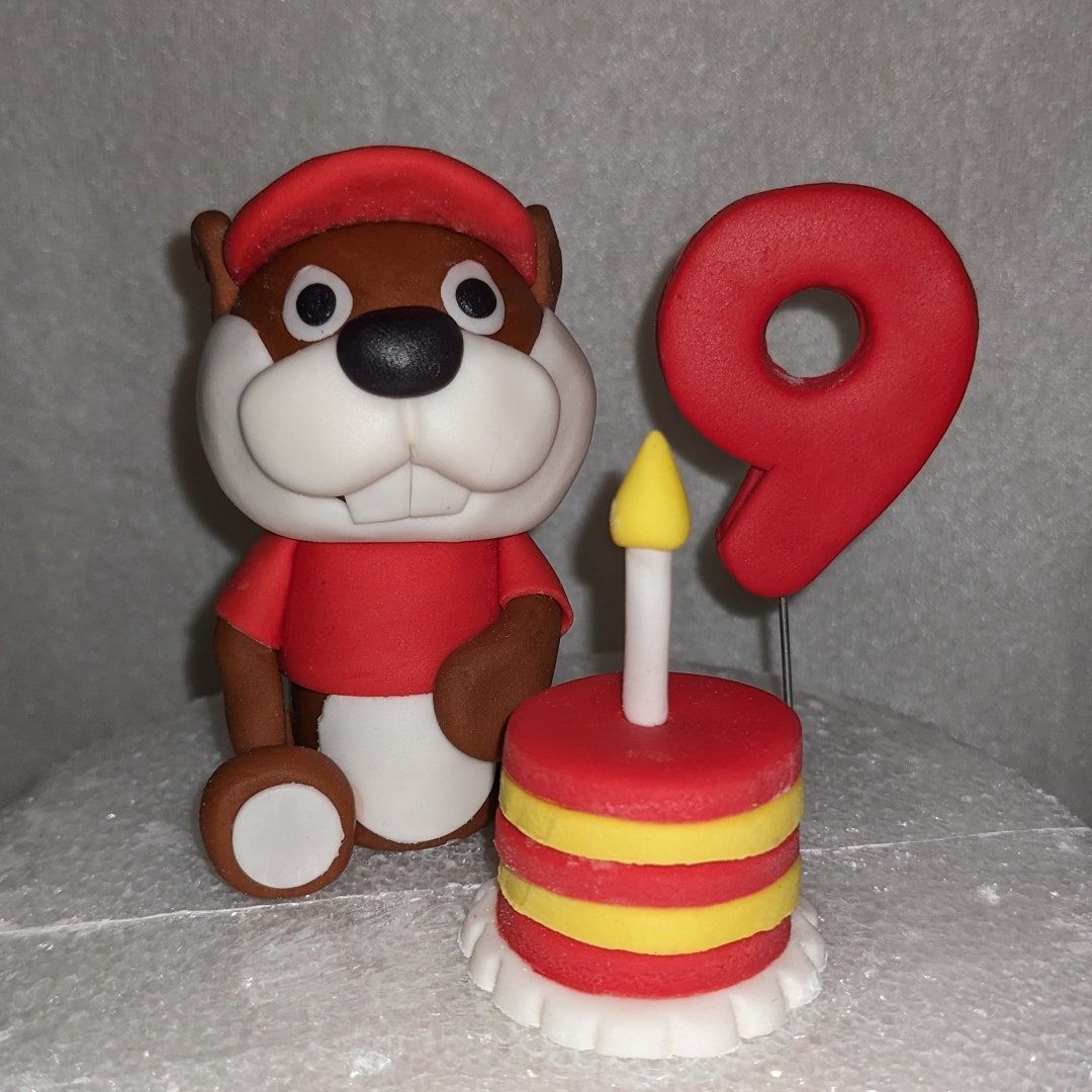 Bucee's INSPIRED Beaver Mascot Fondant Cake Topper 3 Piece Set Etsy