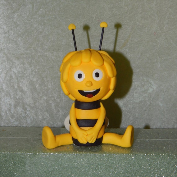 Maya the Bee Edible Birthday Cake Topper