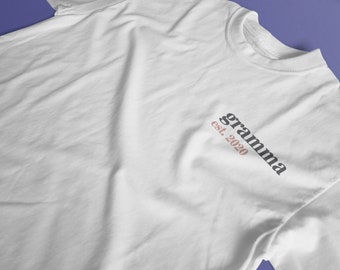 Custom Gramma est. Year Left Chest Print Short-Sleeve Unisex T-Shirt