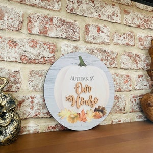 Halloween wooden plaque sign door hanging wall hanging, pumpkin autumn decor home family sign Halloween at the imagem 3