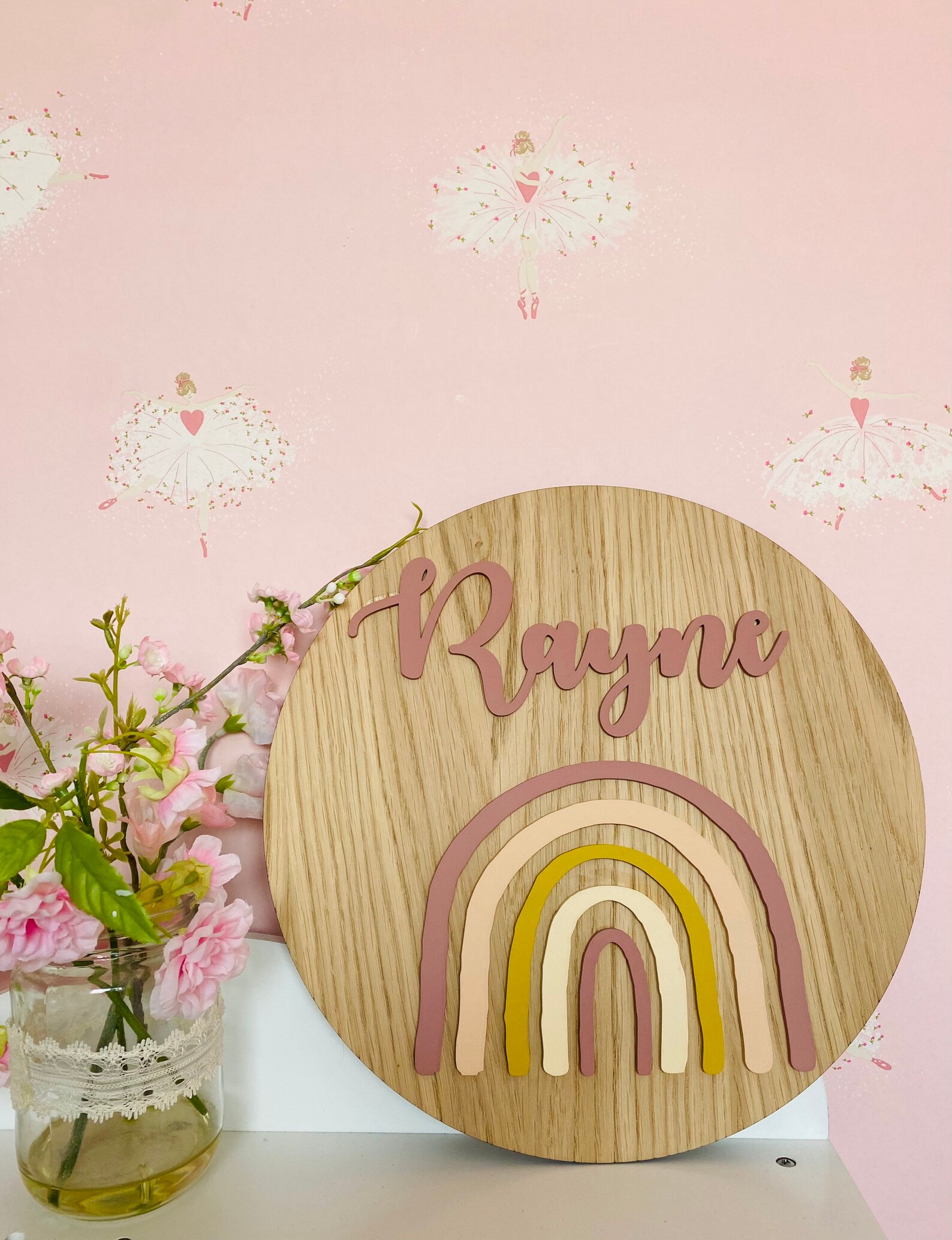 Arco iris chapado de roble nombre personalizado placa colgante | Etsy