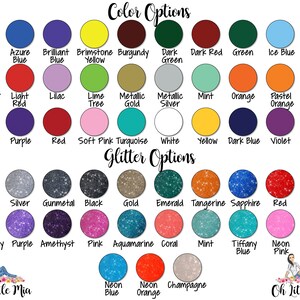 Peut inclure: Tableau de couleurs et de paillettes avec 36 &eacute;chantillons de couleurs et 36 &eacute;chantillons de paillettes. Les couleurs comprennent le noir, le bleu azur, le bleu brillant, le jaune soufre, le bordeaux, le vert fonc&eacute;, le rouge fonc&eacute;, le vert, le bleu glacier, le bleu roi, la lavande, le rouge clair, le lilas, le vert citron, l'or m&eacute;tallique, l'argent m&eacute;tallique, la menthe, l'orange, l'orange pastel, le rose, le violet, le rouge, le rose p&acirc;le, la turquoise, le blanc, le jaune, le bleu fonc&eacute; et le violet. Les couleurs de paillettes comprennent le blanc, l'argent, le bronze, le noir, l'or, l'&eacute;meraude, la tangerine, le saphir, le rouge, le grenat, l'acajou, le violet, l'am&eacute;thyste, le rose, l'aigue-marine, le corail, la menthe, le bleu Tiffany, le rose n&eacute;on et le vert n&eacute;on. Le tableau comprend &eacute;galement le texte "Oh Little Mia" en bas.