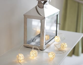 10 LED Rattan Ball String Lights - Battery Operated Warm White