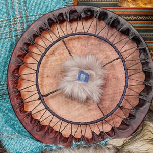 18″ ‘Self Discovery’ Reindeer Shamanic Drum & Labradorite