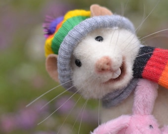 Needle felted mouse Traveller Wool felt Miniature Needle felt animal White mice Felting Felted sculptures Toy Mouse figurine Christmas gift