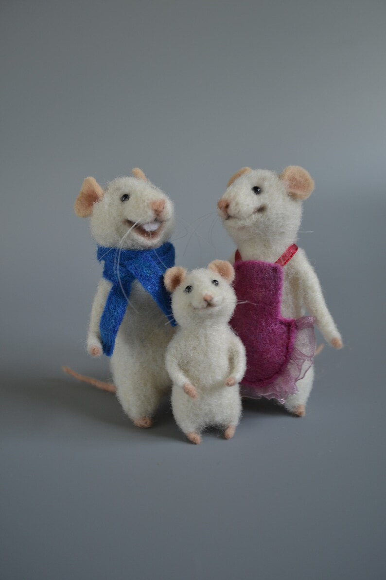 Needle felted mice Dollhouse family scale 112 miniature Wool Etsy