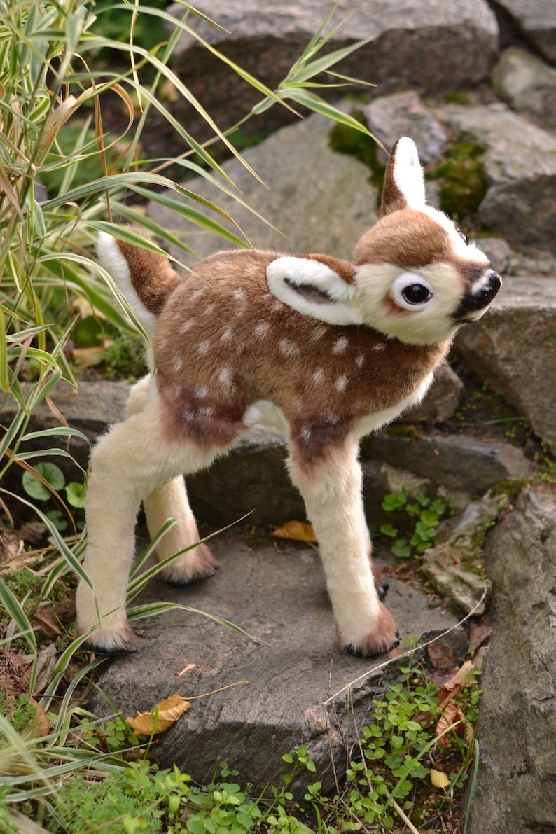 Realistic deer MADE TO ORDER Plush fawn, white tailed baby deer, animal art doll, interior stuffed toy, sewn animals, fake fur toy, pet copy image 5