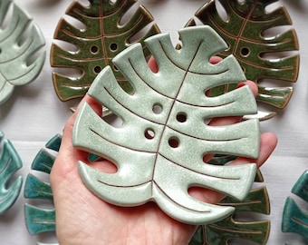 Monstera handmade ceramic soap dish