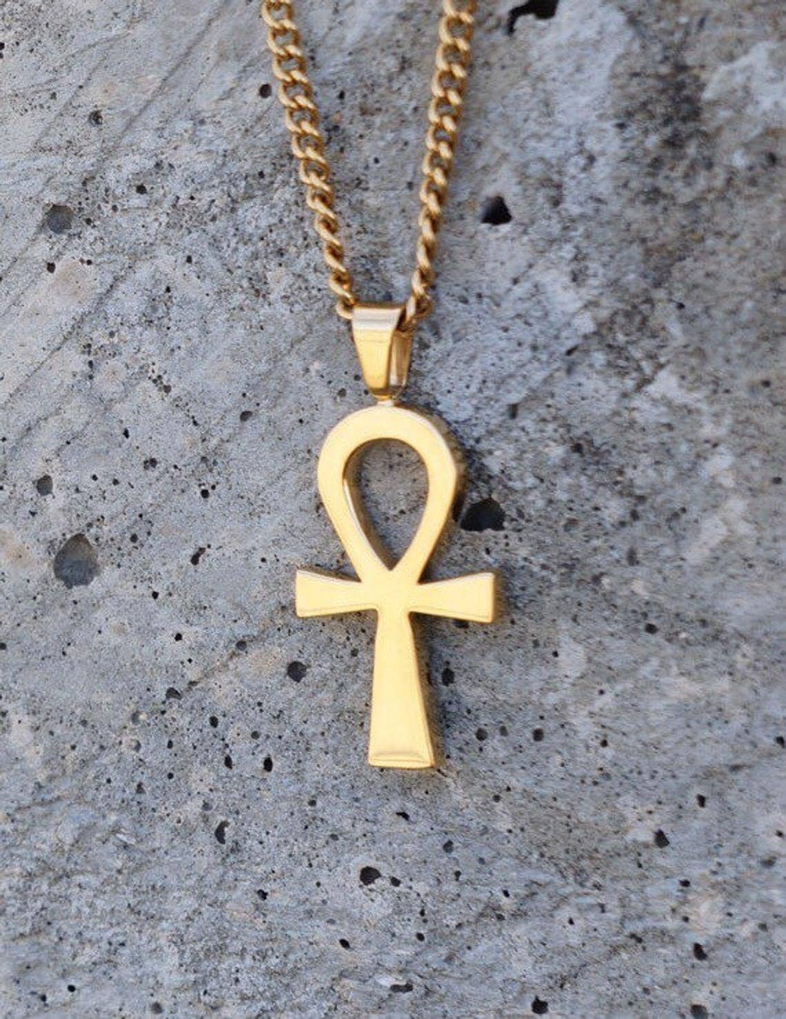 Colgante Ankh De Diamantes Para Hombre En Oro Amarillo Macizo De 14 Qu - Avianne Jewelers