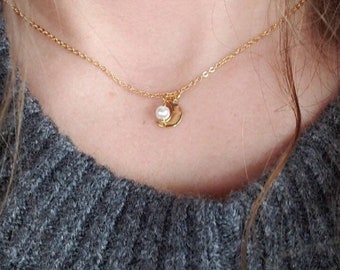 Gold moon Choker - Gold moon Necklace - Gold pearl Necklace - pearl Choker - Boho Jewelry - Bohemian Choker - Gold Choker