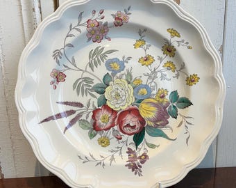 Copeland Spode Gainsborough pattern vintage china 10.5” plate for serving or display