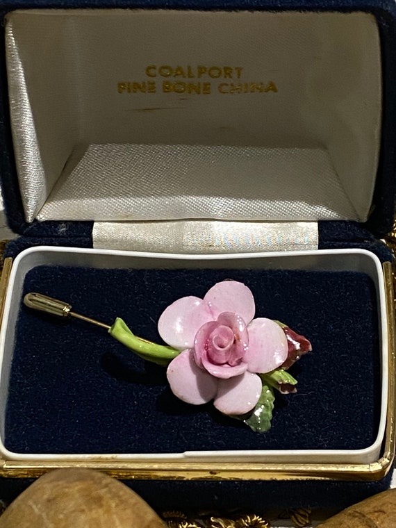 Lovely Coalport Bone China pink Rose Stick Pin/ La