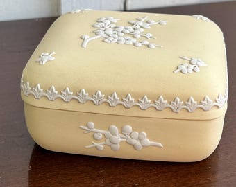 Wedgwood Primrose Square Trinket Box – Prunus Pattern Collectible Dish