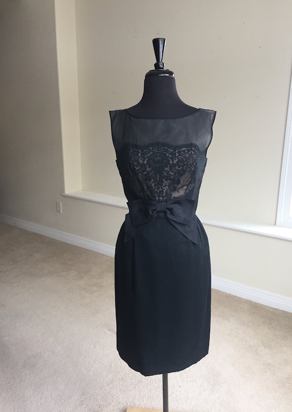 Vintage Black Lace Illusion Silk Fitted Dress Mode