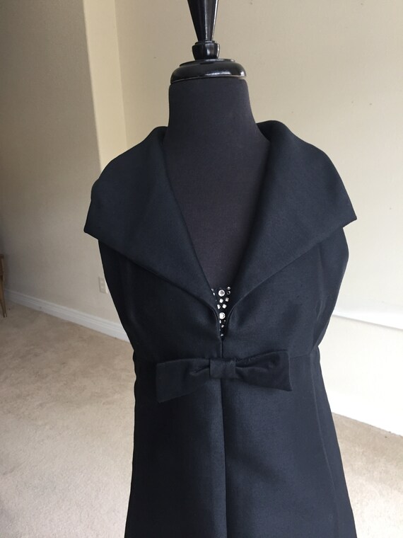 Vintage Modern Black Silk Sheath Empire Waist Dre… - image 2