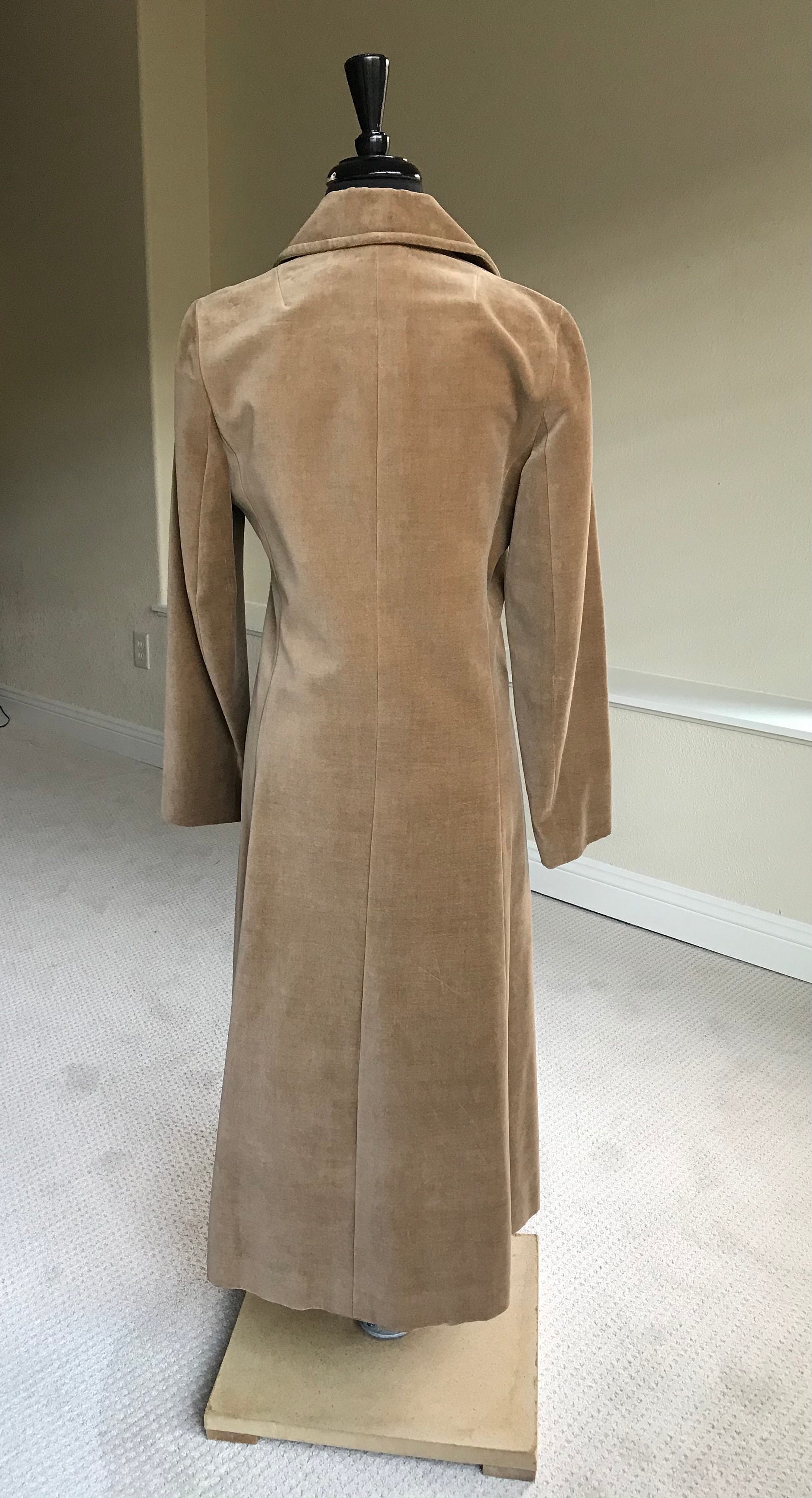 Vintage Modern Long Maxi Tan Beige Velvet Roberta Di Camerino Coat