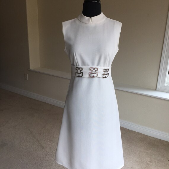 Vintage White Modern Sheath Fitted Dress Metal Ab… - image 2