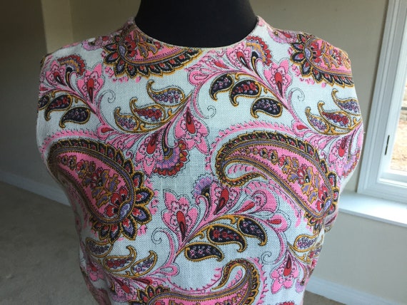 Vintage Modern Pink Paisley Print  Fitted Sheath … - image 9