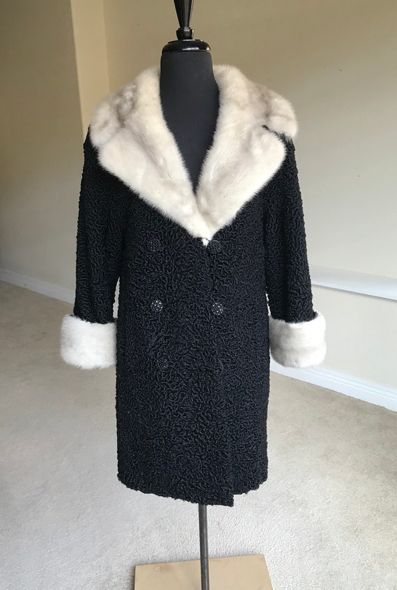 Vintage Modern Black Persian Lambs Wool Fur Coat Mink Vintage Modern Black Persian Lambs Wool, Persian Lamb Coat Fur Collar Value