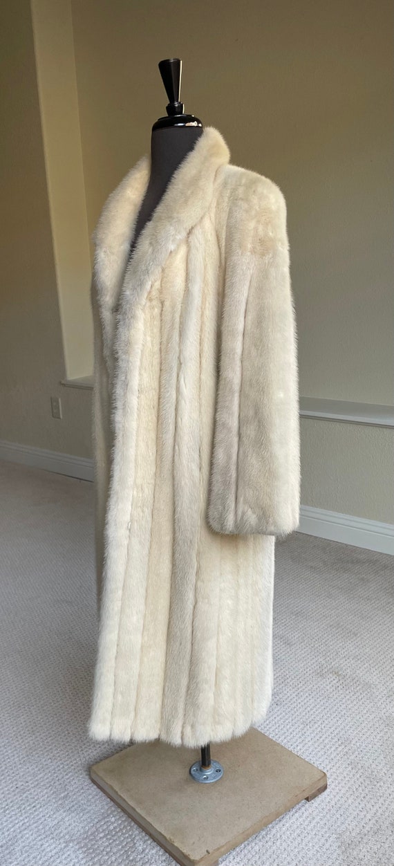 Vintage Long White Ivory Mink Fur Coat - image 7