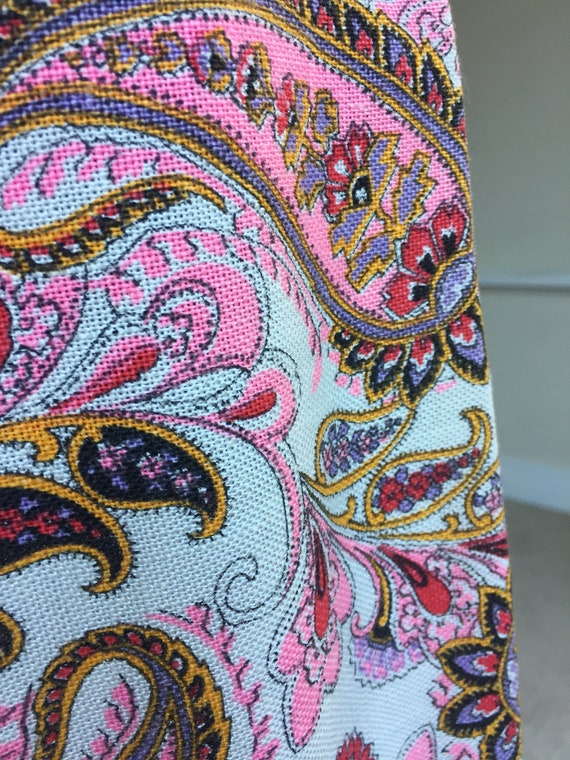 Vintage Modern Pink Paisley Print  Fitted Sheath … - image 7