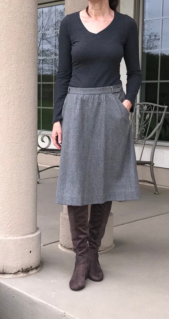 Vintage 2 Piece Gray Wool Suit Blazer Skirt - image 8