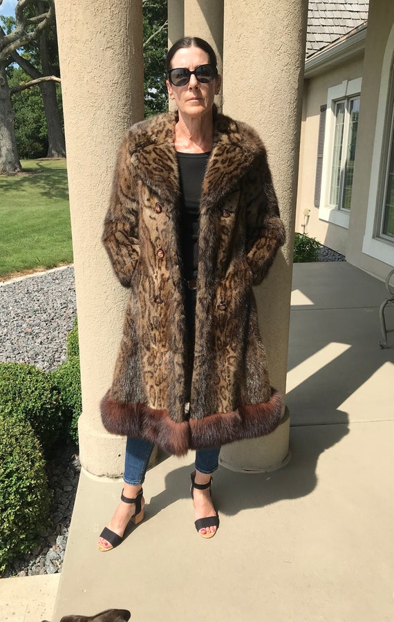 Vintage Modern Leopard Print Muskrat Fur Coat Fox