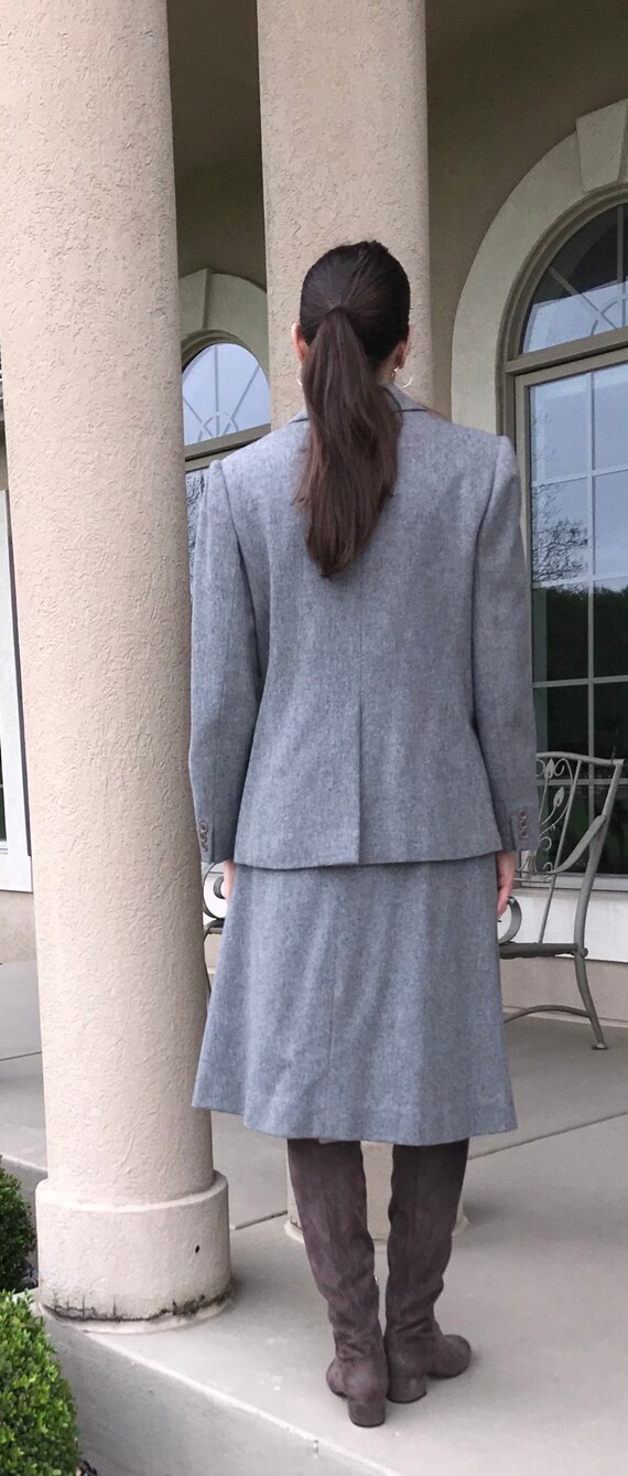 Vintage 2 Piece Gray Wool Suit Blazer Skirt - image 9