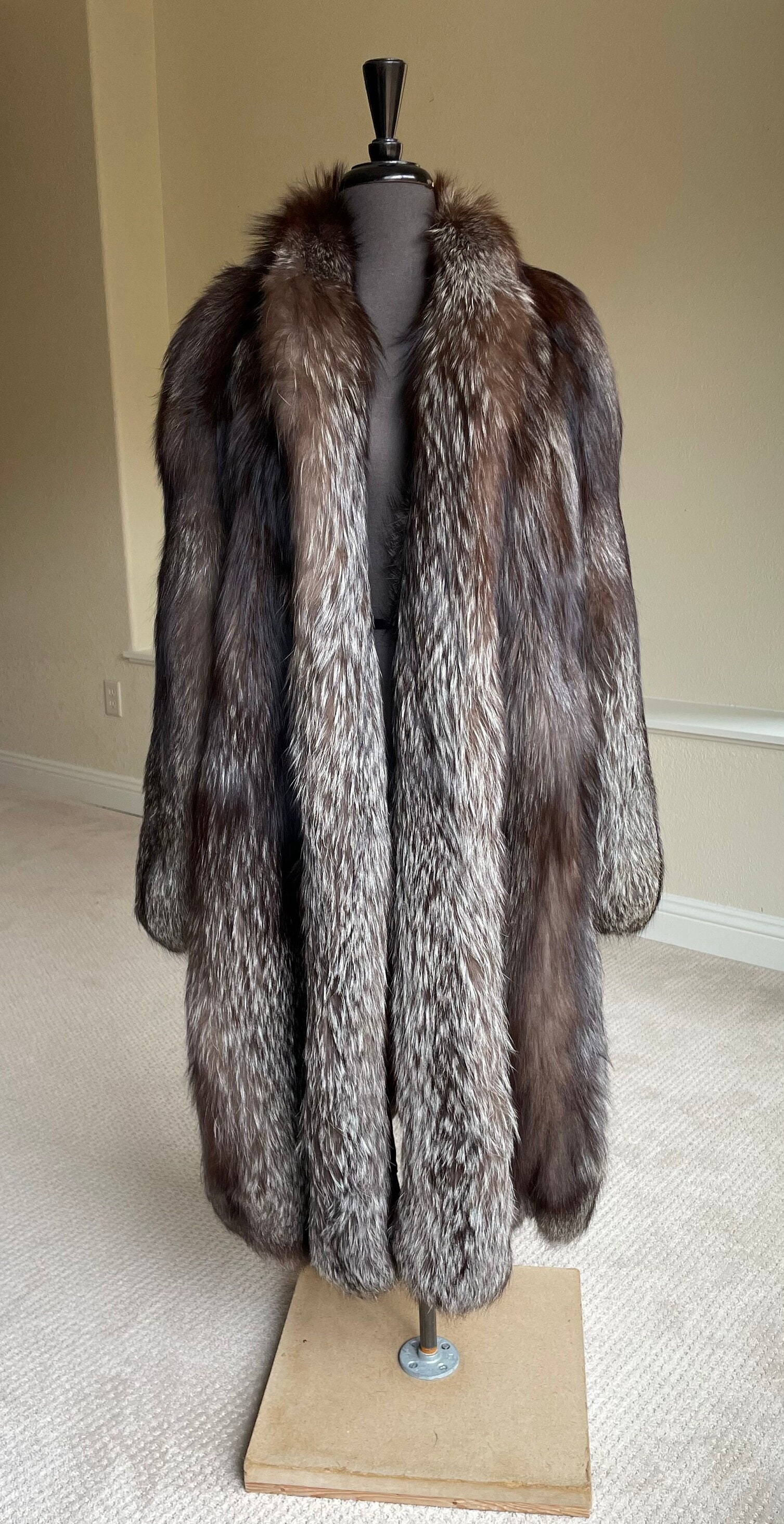 SilverfoxGarden  Fur coat vintage, Fur, Fox fur