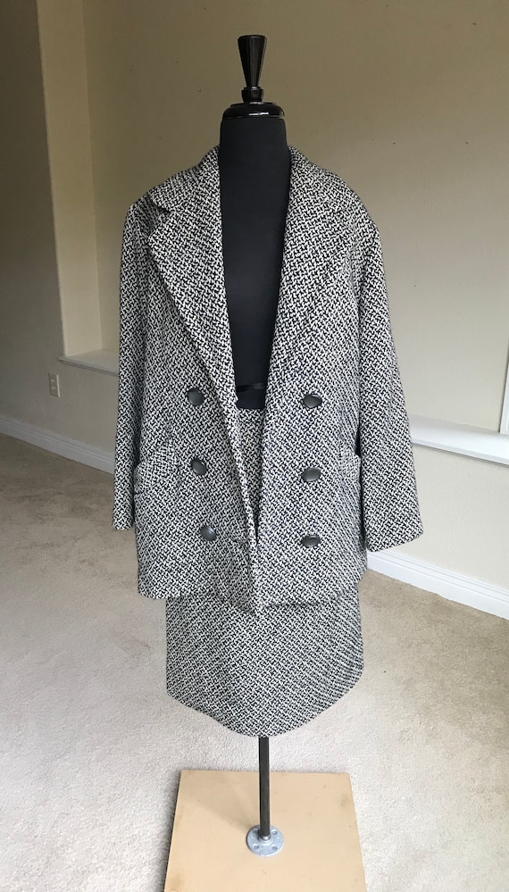 Vintage Black White Wool Tweed Suit Jacket Skirt 1