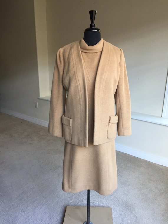 Vintage Modern Tan Camel Hair Sheath Dress Matchi… - image 6