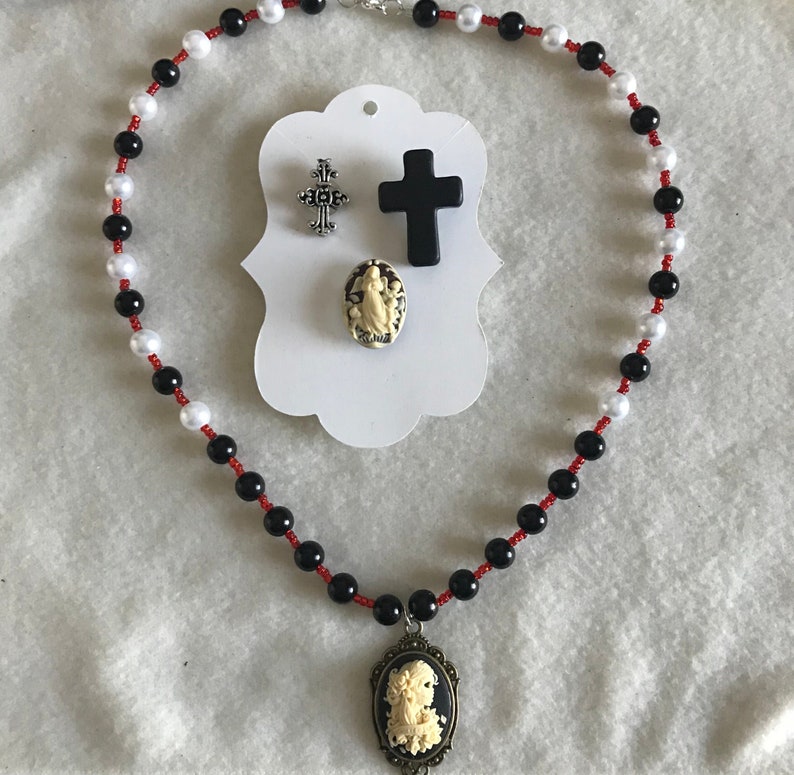 Beaded necklace with Dia de Muertos cameo pendant and pin set
