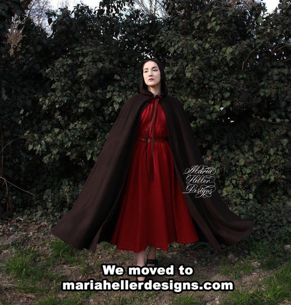 medieval cape costume