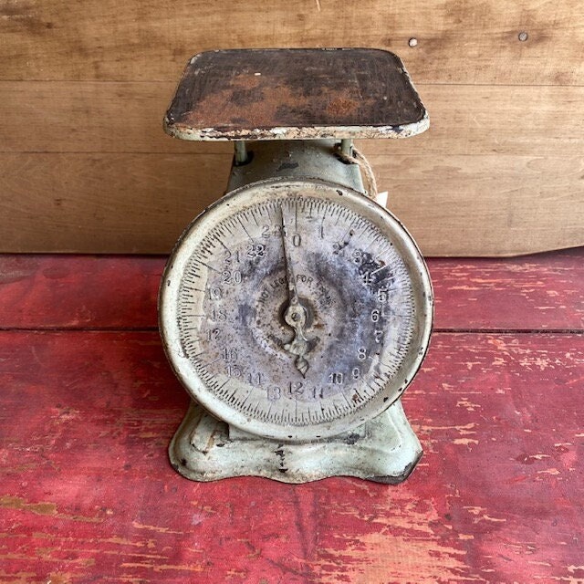 Vintage Kitchen Scale, Green Metal Scale, Farmhouse Kitchen Decor