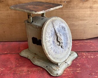 Vintage Kitchen Scale, Green Metal Scale, Farmhouse Kitchen Decor