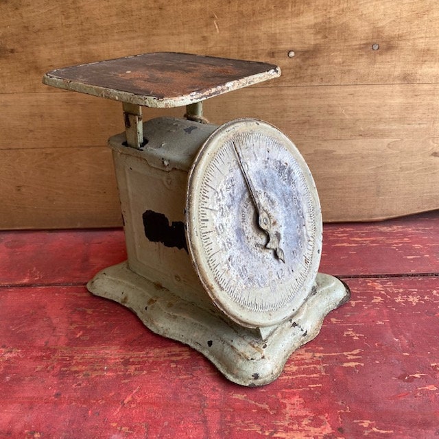 Vintage Kitchen Scale, Green Metal Scale, Farmhouse Kitchen Decor