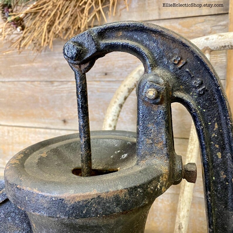 Large Vintage Hand Pump, Farmhouse Front Porch Antique, Cast Iron Water ...