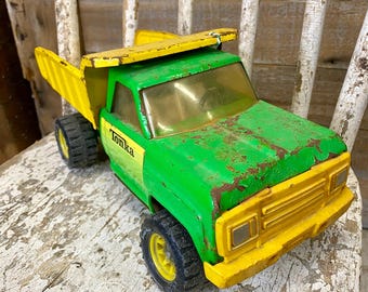 Vintage Tonka Dump Truck: Green & Yellow Pressed Metal