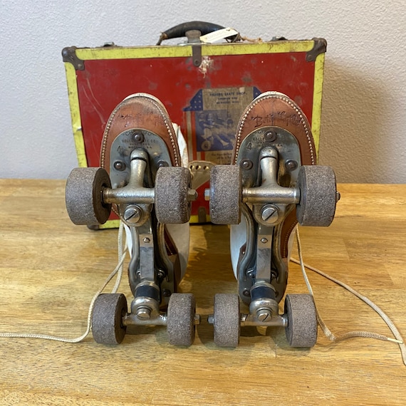 Vintage Betty Lytle Hyde roller skates and box | … - image 6