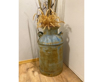 Old Fashioned Vintage Milk Can Inspired Vase 6 W x 5 D x 7½H Farmhouse Rustic Metal Jug Old Fashioned Vintage Milk Can Inspired Vase 6 W x 5 D x 7½H Farmhouse Rustic Metal Jug