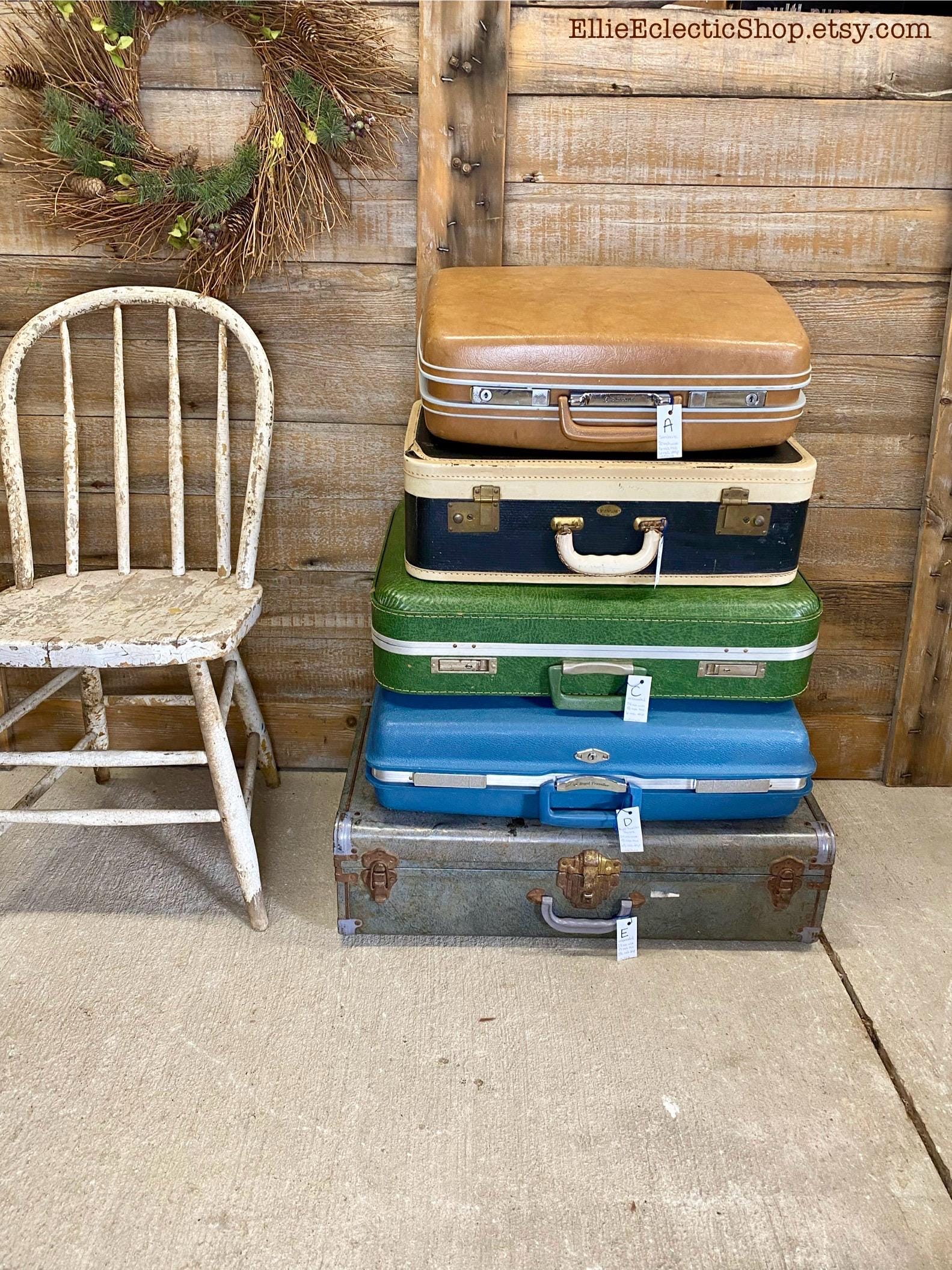 Vintage Suitcases: Maximillian Samsonite Royal Traveller Retro