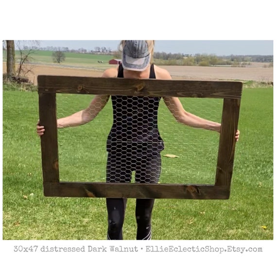 BarnwoodUSA | Chicken Wire Photo or Message Board, Jewelry Organizer - 10  Clothes Pins Included - 100% Up-Cycled Reclaimed Wood Frame (22 x 18 Window)