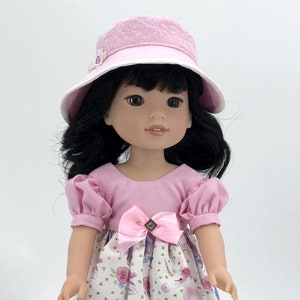 Ausgefallenes Sommer-Outfit für eine 14-15-Zoll-Puppe (Kleid und Hut)