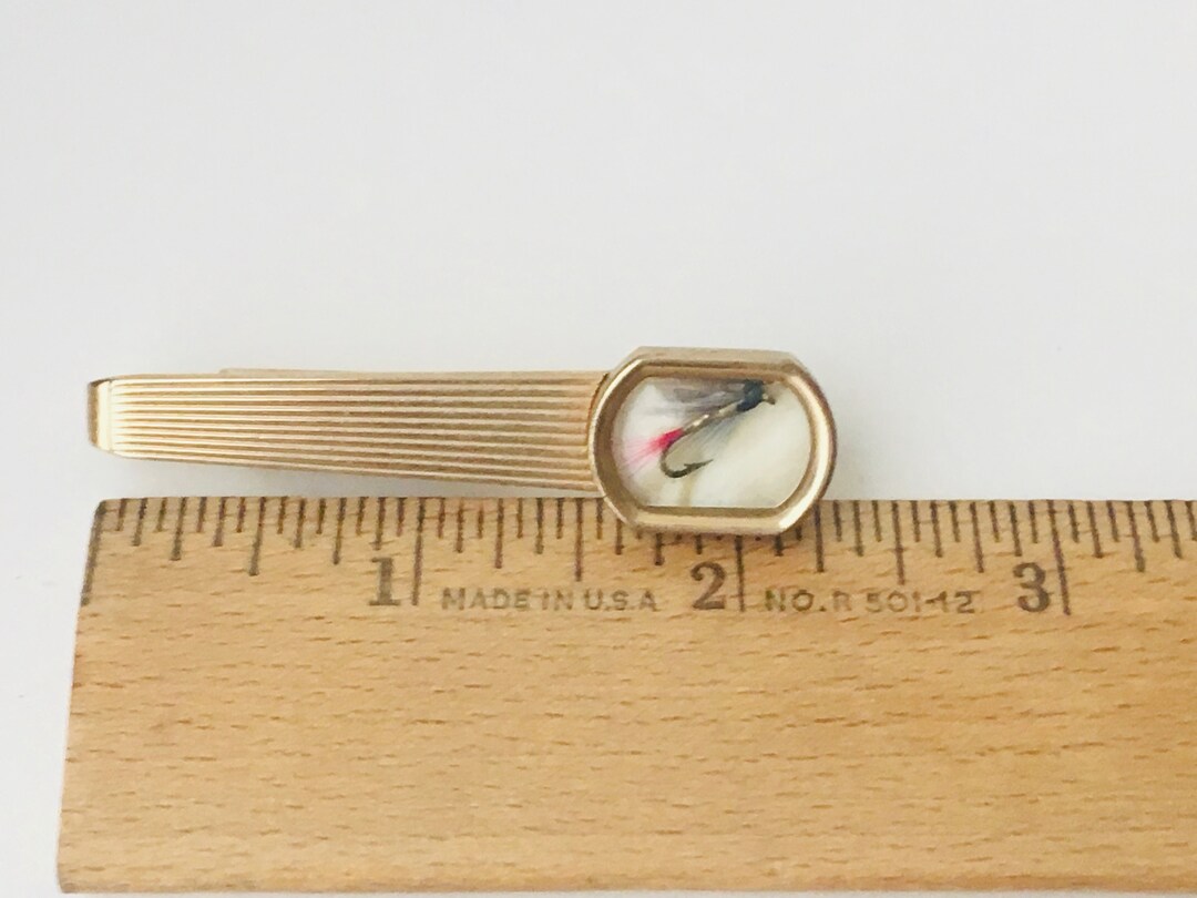 antique gold tone fly rod fishing pole tie pin Vintage Swank Fishing Tie Clip