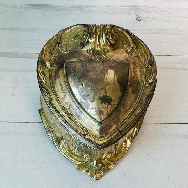 Vintage Silver Plated Box--Vintage Silver Plated Fancy Jewelry Box--Small Silver Jewelry Box--Heart Shaped Jewelry Box