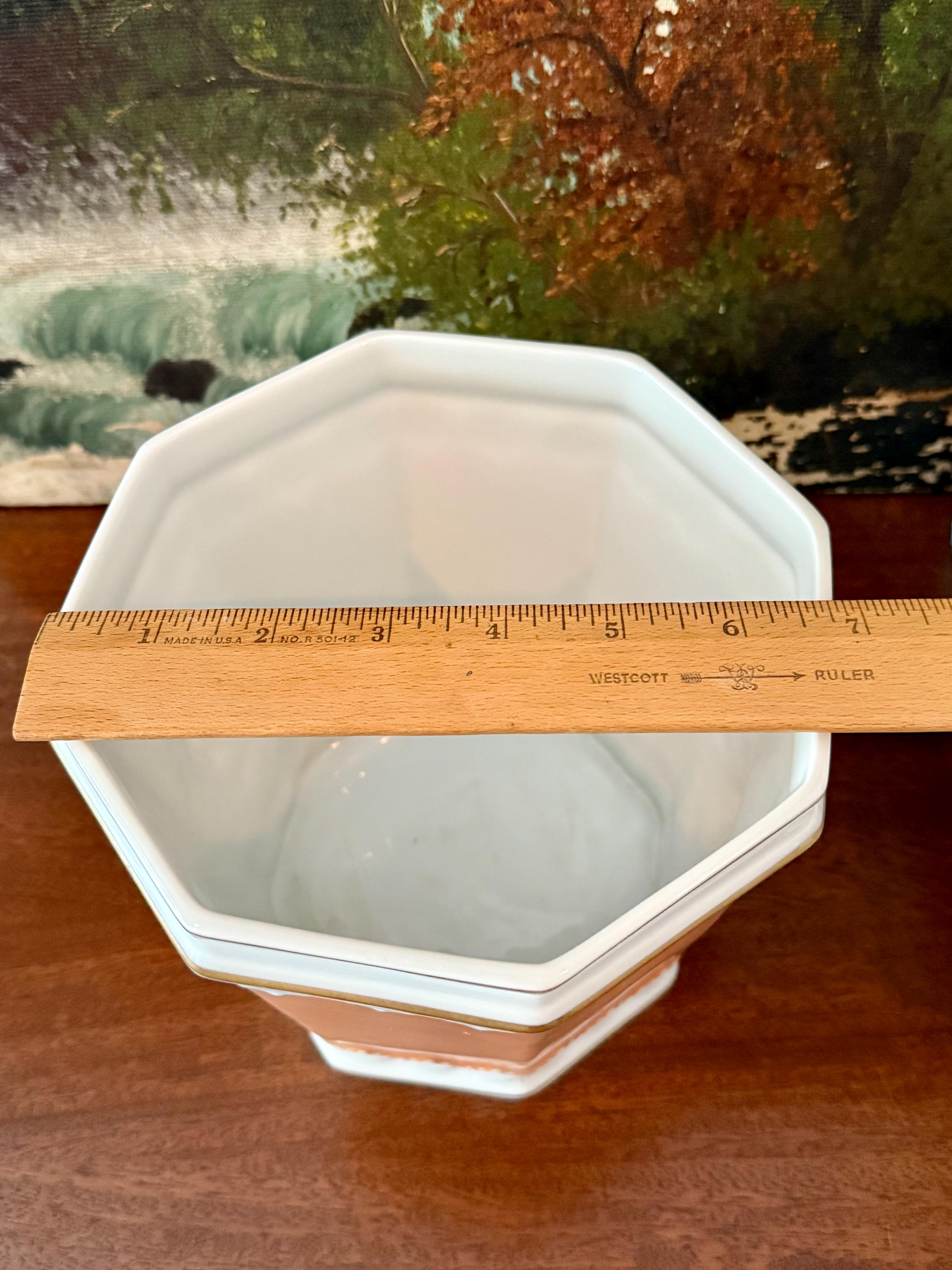 Vintage Vista Alegre Mottahedeh Cache Pot--vintage Cache Pot