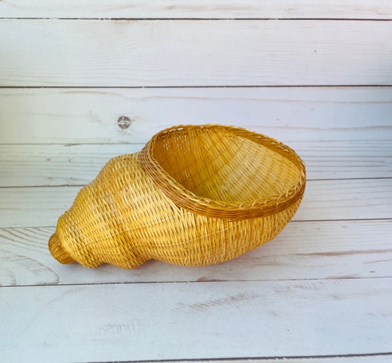 Seashell Shaped Wicker Basket--Small Wicker Basket