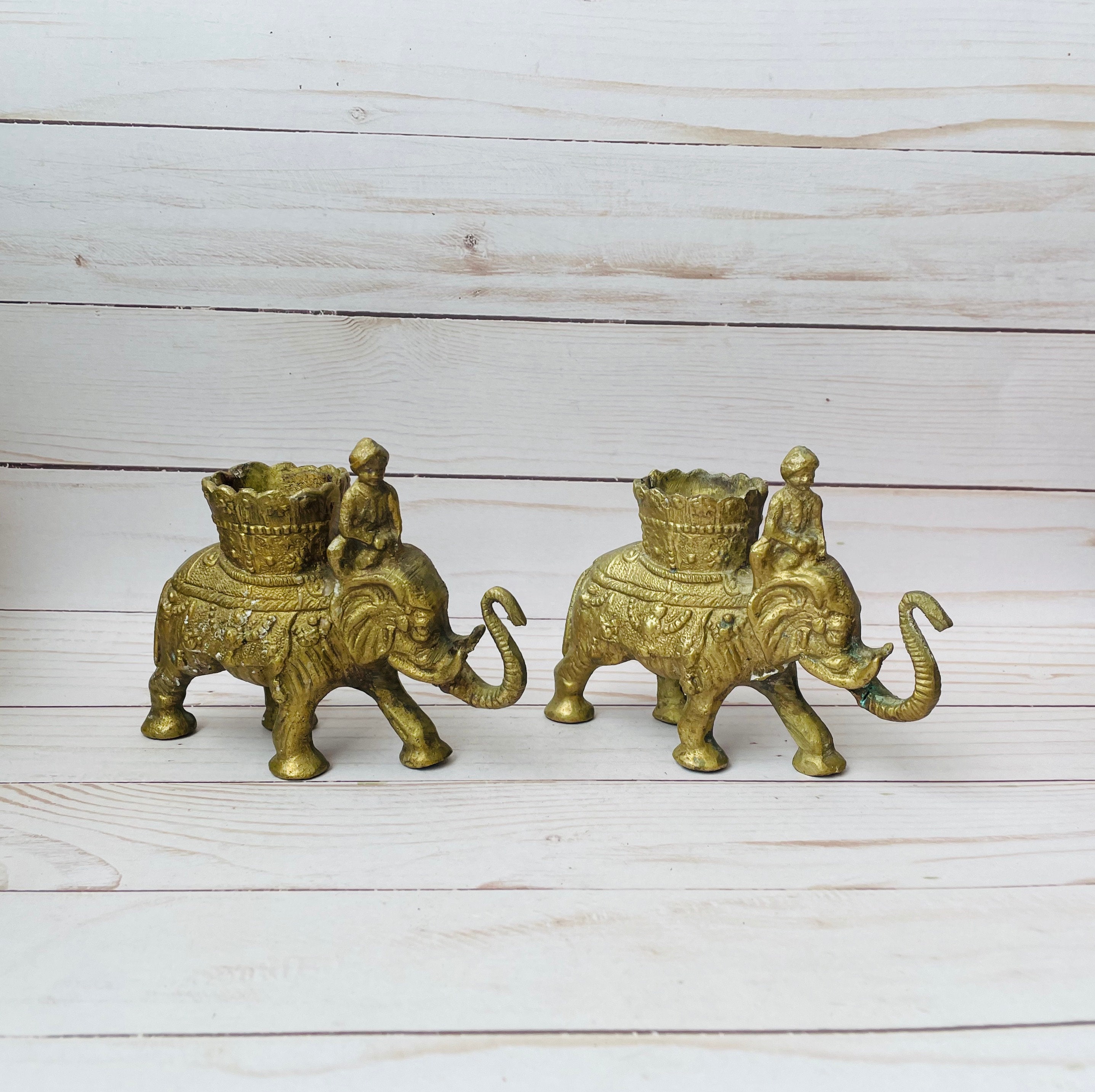 5x5 " Heavy 994 gm Candle Holder Elephant Brass Candlestick Trunk Up 12x12 cm 